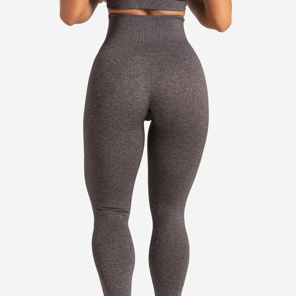 Pursue Fitness leggings.